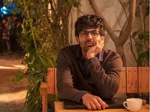 Kartik Aaryan 