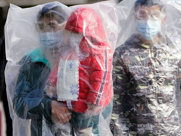 Passengers wearing masks 
