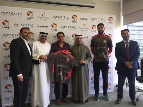 Robin Singh is unveiled as the new UAE coach. From left: Parvez Khan of Pacific Ventures, Dr Tayeb Kamali, chief selector, Robin Singh, Khalid Zarooni, vice chairman ECB, Ahmed Raza, UAE captain and Mubasher Usmani, General Secretary ECB 