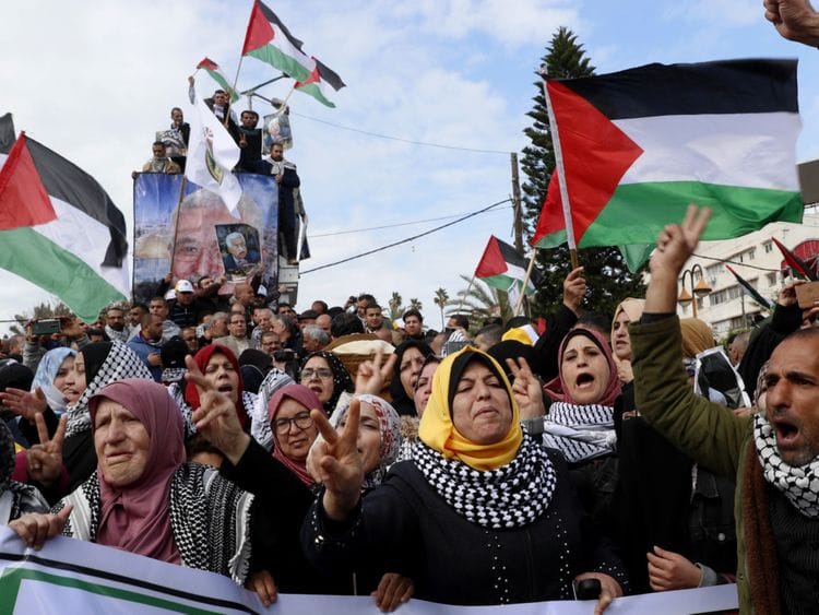 opn Palestinians1-1581501115168