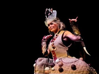 Photos: Fashion meets chocolate on Belgian catwalk 