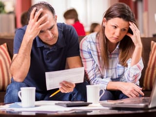 UAE: No credit card from bank, but Credit Bureau records show an outstanding amount of Dh43,000 plus