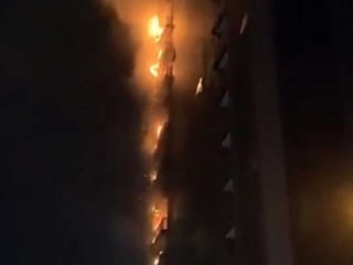 Video: Fire breaks out at a tower in Dubai