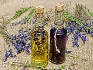 5 natural alternatives to help you cope with work stress