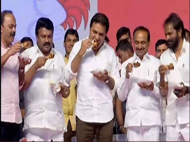 Ministers eat chicken