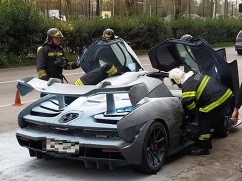 A track-focused McLaren Senna hypercar reportedly caught fire in the city of Braga, Portugal.