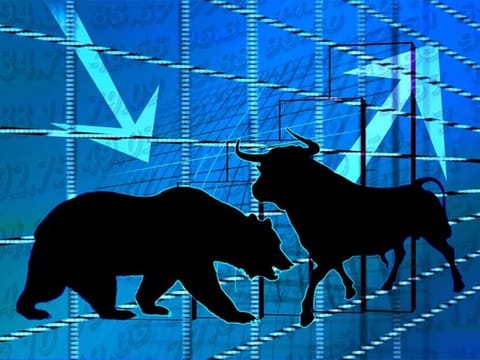 Top five common blunders that investors may encounter during a crisis