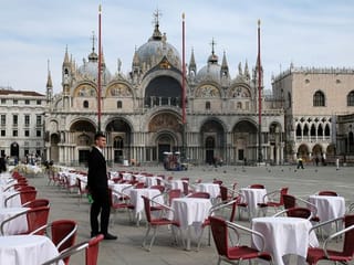 In pictures: The empty streets and squares of Italy