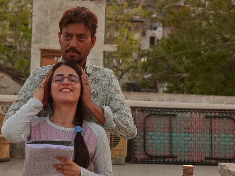 TAB 200312 Angrezi Medium still (1)-1584009741681