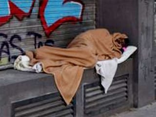 COVID-19 accentuates isolation of Spain's homeless