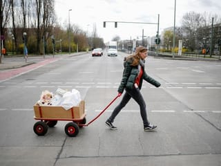 COVID-19: German charity goes home-to-home in coronavirus crisis