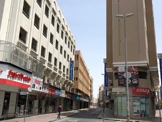 Dubai Naif residents comply with COVID-19 restrictions