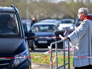 Worship takes the wheel at German Good Friday drive-in