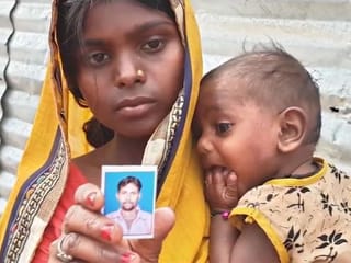 Coronavirus: Indian migrant worker sells phone for Rs2500 (Dh120) to feed family amid COVID-19 lockdown, then kills himself