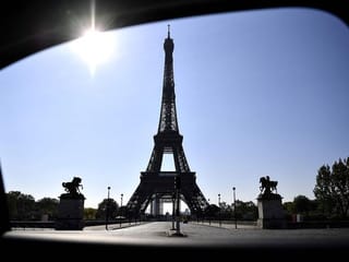 Paris through a taxi window during lockdown