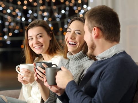A conversationalist is one who’ll talk to you about yourself