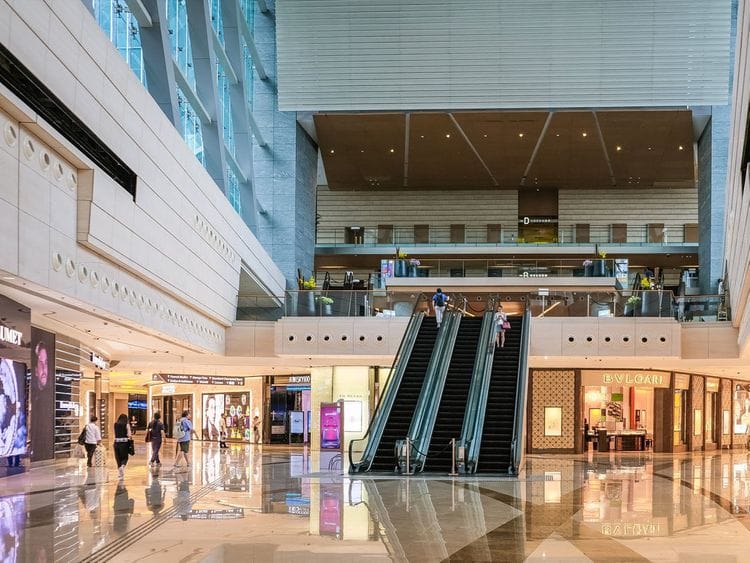 malls reopening