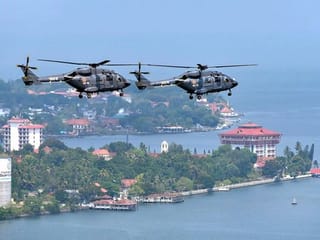 Photos: India's Armed Forces salute COVID-19 warriors