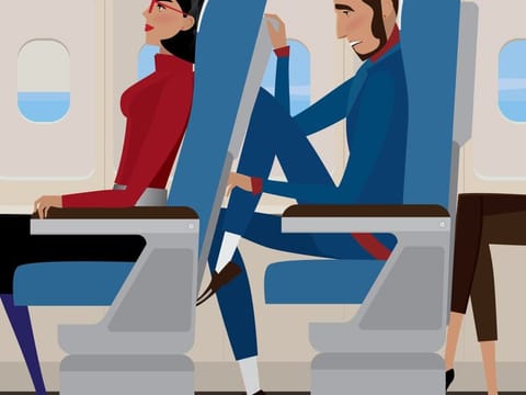 To recline or not to recline in the airplane 