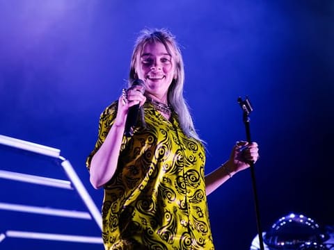 Billie Eilish and her cool dad to host Apple Music radio show