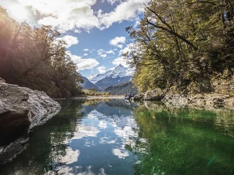 The New Zealand government has stepped up its campaign to draw digital nomads from around the world with a new "Visitor Visa for Remote Workers".