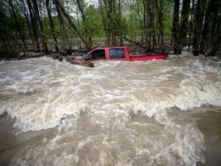 Photos: Dams break in Michigan, thousands evacuated