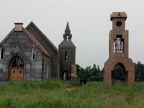 The sets of a church in Kalady to film the climax of the film ‘Minnal Murali’ were vandalised by right-wing elements in Kerala last week, who claimed it was close to a temple.