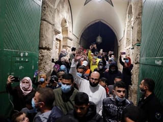 Photos: Mosques reopen in Saudi Arabia and Jerusalem amid COVID-19 woes