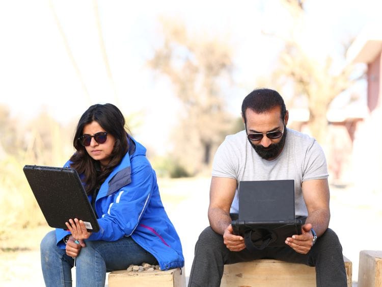Uzma Zakaria with ace director Nadeem Baig, working on the script of LONDON NAHI JAUNGA-1590997694722
