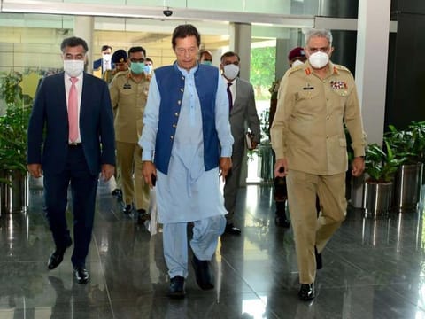 Pakistan Prime Minister Imran Khan with the country's army chief 