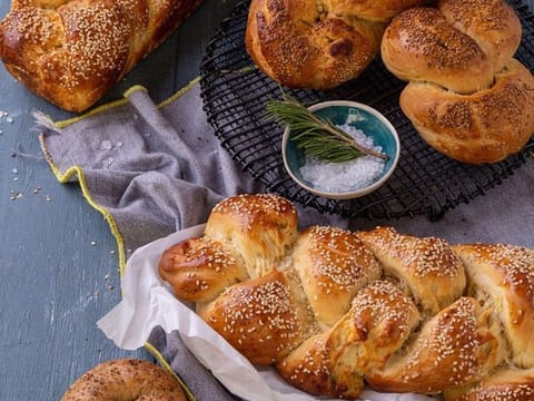 All hotel establishments are advised to include kosher food options on room service menus and restaurants, according to a circular issued recently by the Department of Culture and Tourism Abu Dhabi.