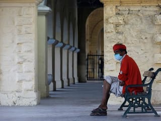 In pictures: Pakistan battles increase in COVID-19 infections 