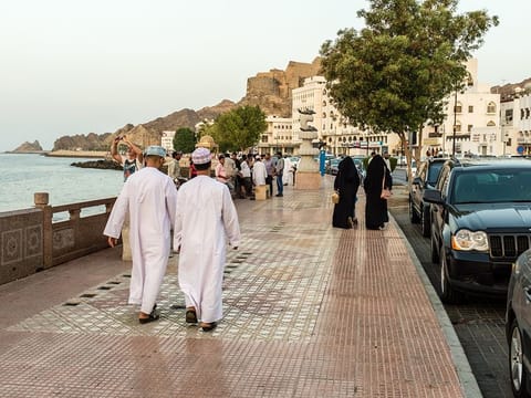  Oman's Ministry of Health has said that everyone needs to take precautions in order to fight the coronavirus.
