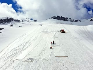 Look: A special wrap for an Italian glacier to save it from melting