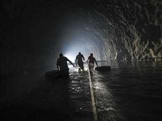 Photos: Venezuelans take extraordinary steps to beat water shortage