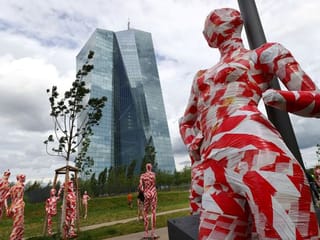 Photos: Art installations symbolise COVID-19 in Frankfurt