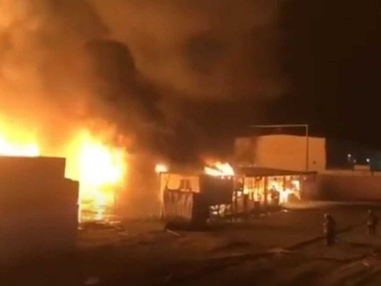 Massive fire rages in Kuwait