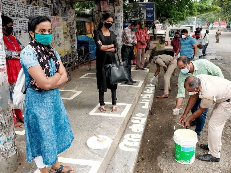 Kerala police Kochi social distancing