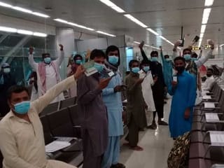 COVID-19: First ‘charity’ flight carries 124 stranded homeless Pakistanis from Sharjah to Karachi