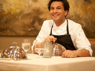 Chef Vikas Khanna turns hero to feed the masses during COVID-19