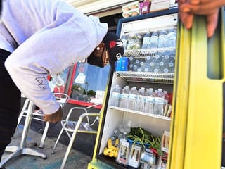 Community fridges feed people hit by COVID-19 pandemic in LA