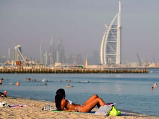 Dubai’s cool beach vibes: From water sports to going for a swim people enjoy their weekend by the sea




