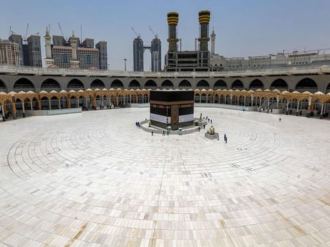 Saudi health authorities have embarked on steps for providing the manpower needed to man health facilities in the holy sites and pilgrim-entry points for the new Haj season due in July.