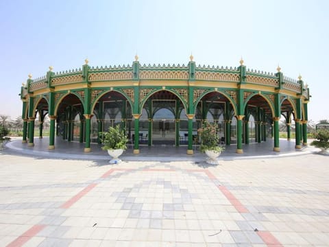 A new landmark park called the Islamic World Garden is now opened to public near the University City on the Sharjah-Al Dhaid Road.
