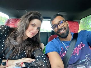 Natasa Stankovic, Hardik Pandya share pictures of their world