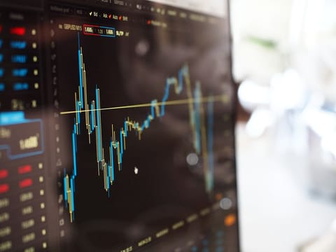 When trading platforms promise easy money to be made, that by itself should set off alarm bells. 