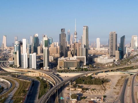A hike in real estate prices in Kuwait has raised questions as it has come at a time when all economic sectors are experiencing a recession under pressure from weak liquidity.