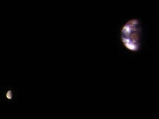 Mars Reconnaissance Orbiter sends home photos from the Red Planet