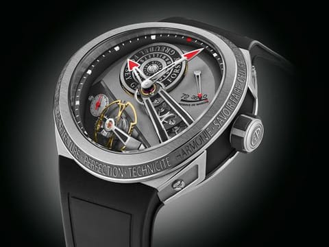 The Balancier S is no shrinking violet - the case, at its widest, measures 45 mm and (with the curved sapphire crystal) is 15.60 mm thick.