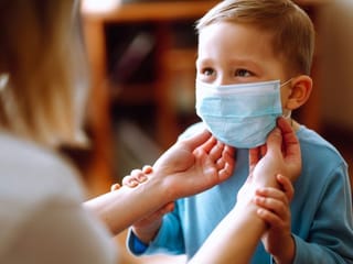 WHO: Kids aged 5 and under should not wear face masks